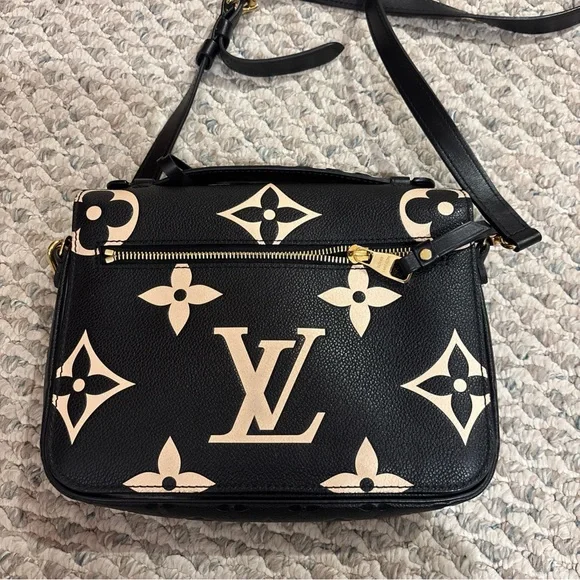 Louis Vuitton Pochette Metis Limited edition - Picture 2 of 4